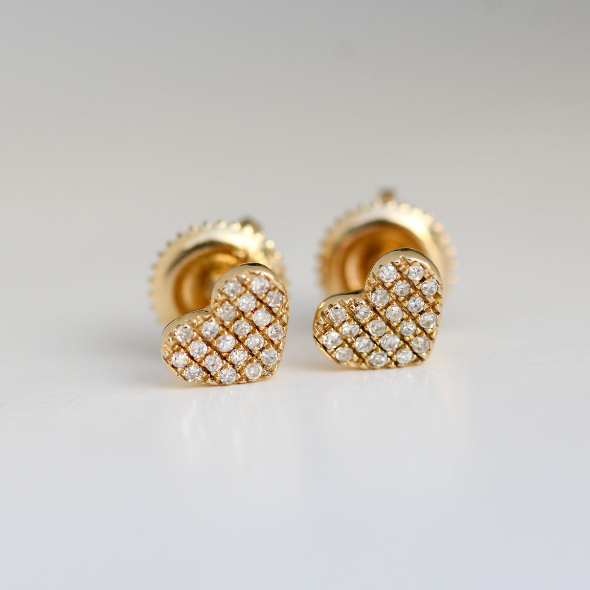 Celebrate April birthdays with timeless diamond jewelry crafted for life’s most meaningful moments.