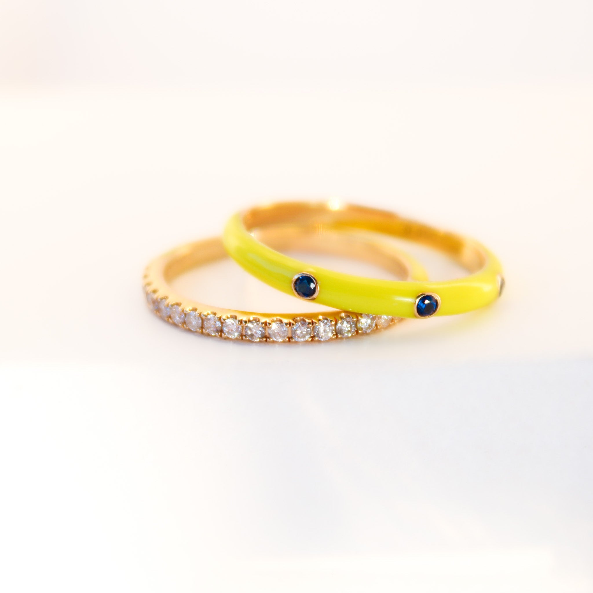 18K Solid Yellow Gold Precious Stones and Enamel Ring