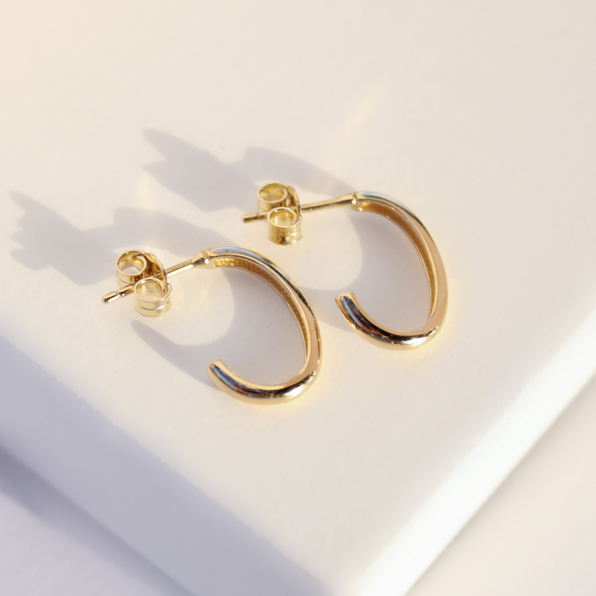 14K Solid Yellow Gold Oval Open Hoops Earrings